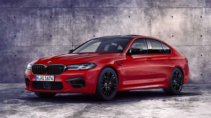 Bmw M5 restyling: stessa potenza ma aumenta il piacere di guida