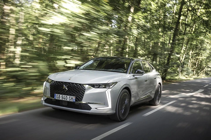 DS Automobiles: innovazione e semplicità nelle nuove DS 4 e DS 7