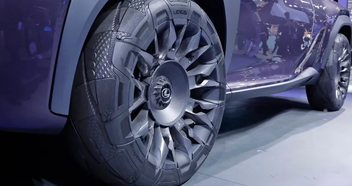 Goodyear Urban Crossover: pneumatico hi-tech al Salone di Parigi
