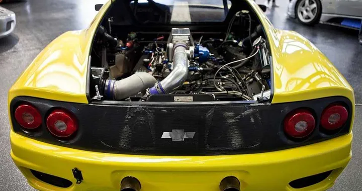 Sacrilegio: una Ferrari 360 con V8 Chevy da 1000 CV