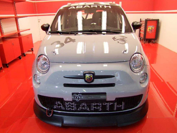 Abarth 695 Assetto Corse - Motor Show 2011