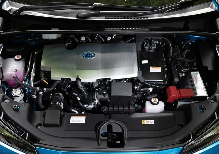 Quanto consuma realmente un'auto ibrida e quando conviene