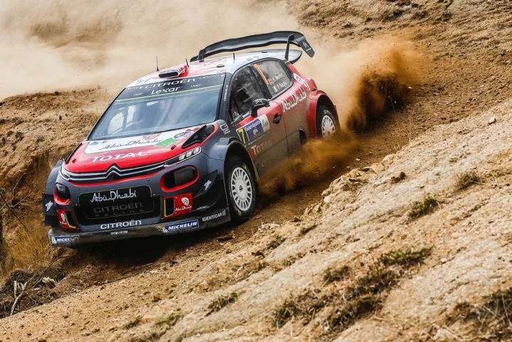 Citroen al rally di Sardegna: una prima giornata difficile