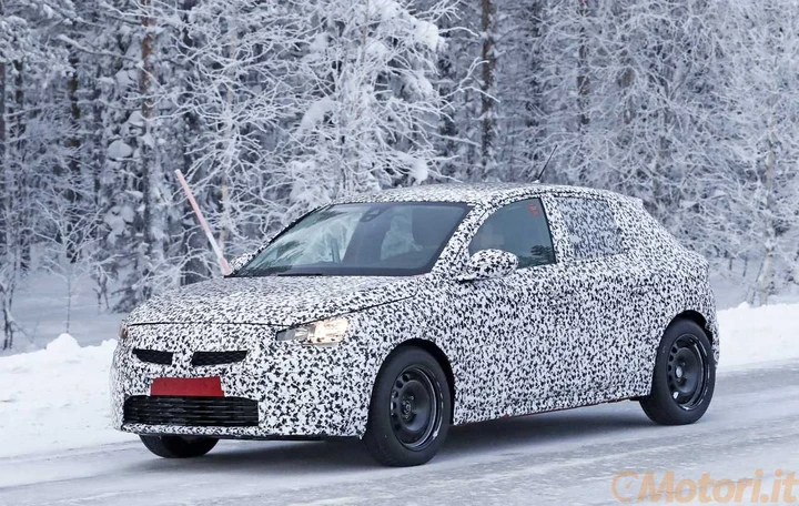Nuova Opel Corsa: ecco le foto spia