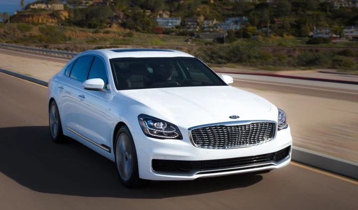 Kia K900: le immagini ufficiali