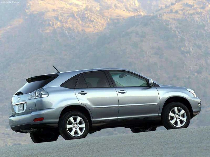 Nuovo richiamo per Toyota, ora tocca a Lexus