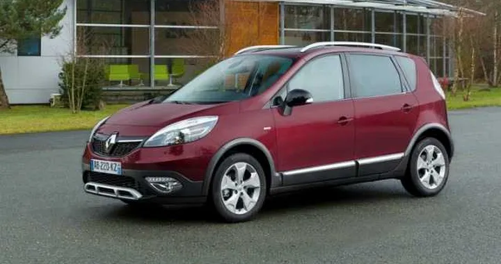 Renault Scénic Xmod Cross: prezzo da 21.450 euro