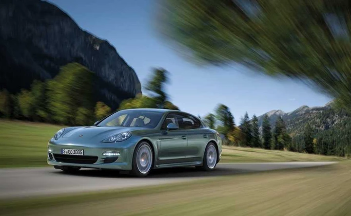 Porsche Panamera diesel: prezzo da 82.000 euro