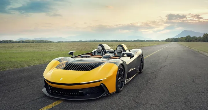 Pininfarina B95: debutta la prima hyper barchetta elettrica al mondo [FOTO e VIDEO]