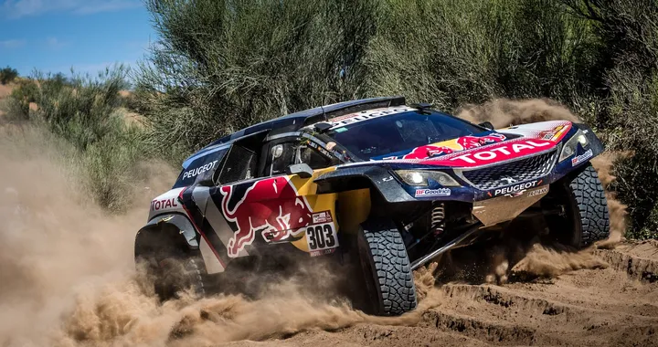 Dakar 2018: Sainz sempre al comando, sfortuna Peterhansel