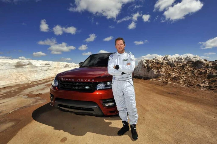 Range Rover Sport: il SUV sfida il Pikes Peak
