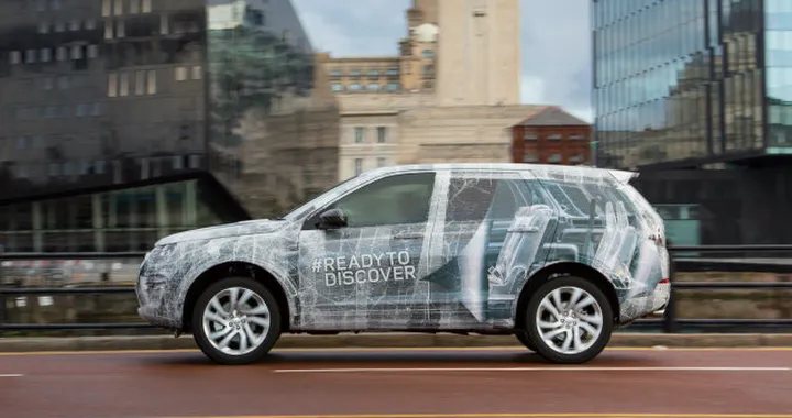 Land Rover Discovery Sport: avrà fino a 7 posti