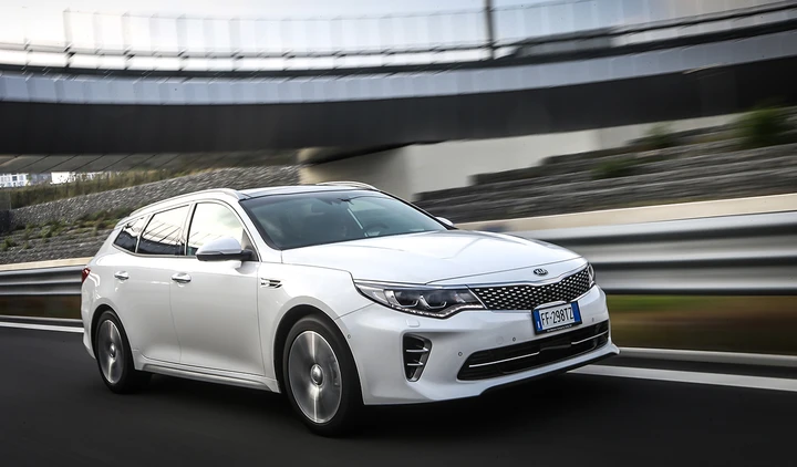 Kia Optima GT, ibrida plug-in e Sportswagon: primo contatto