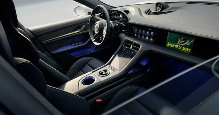 Porsche aggiorna l'infotainment: Alexa e nuove app disponibili sui modelli 2026