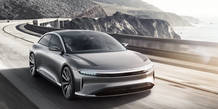 Lucid Air, rinviato il debutto della berlina elettrica ad alte prestazioni