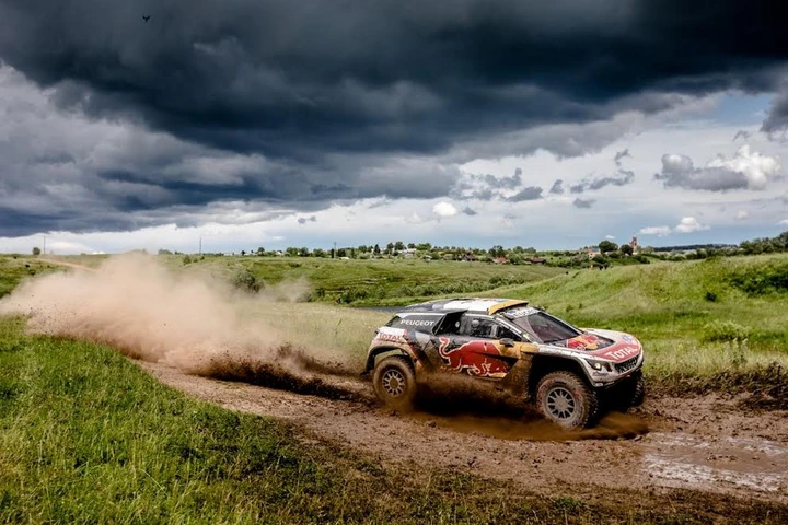 Peugeot 3008 DKR Maxi: giorno 1 del Silk Way Rally