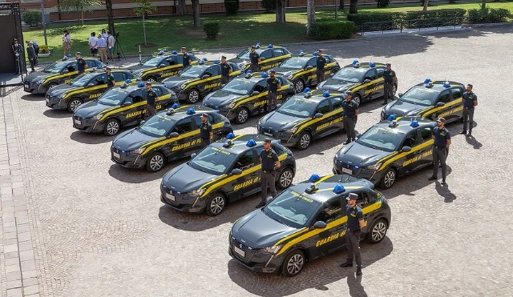 Peugeot e-208: 30 nuove unità per la Guardia di Finanza