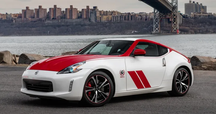 Nissan 370Z 50th Anniversary Edition, il debutto a New York