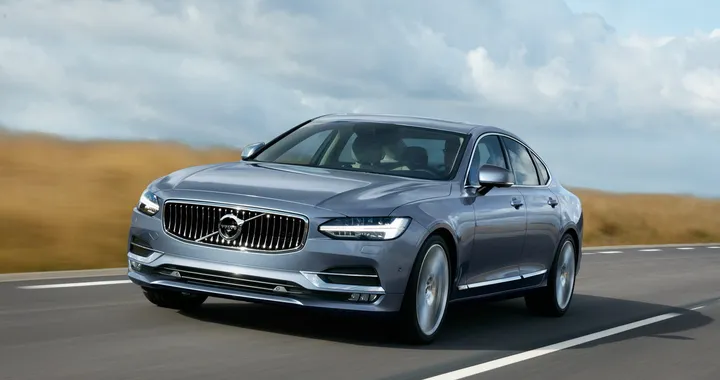 Volvo S90: la nuova ammiraglia svedese