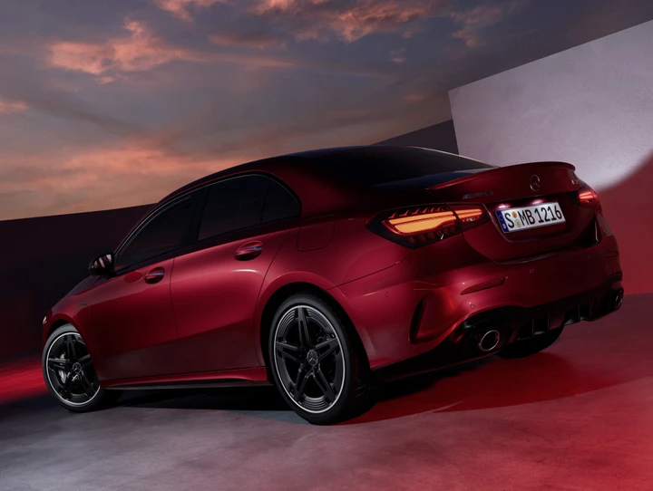 Mercedes congeda la sua Classe A, il tramonto delle berline