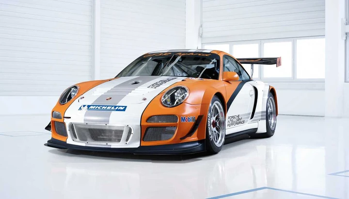 Porsche 911 GT3 R Hybrid