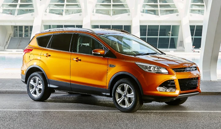 Ford Kuga 2015: nuovi colori e motori Euro 6