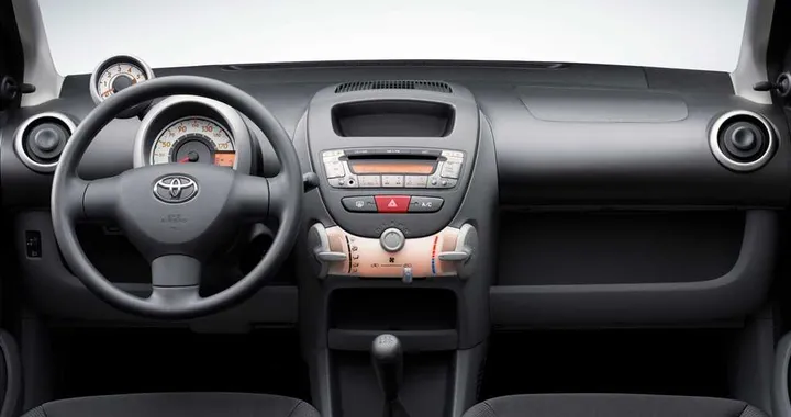 TOYOTA Aygo