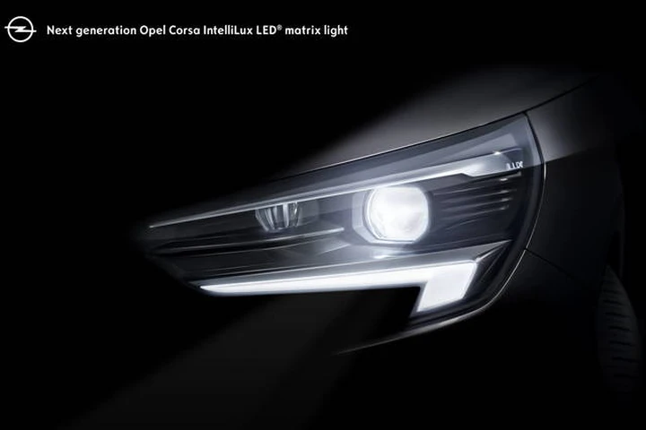 Nuova Opel Corsa: avrà i fari a LED Matrix