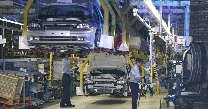 Taglio di 10.000 lavoratori GM in Europa