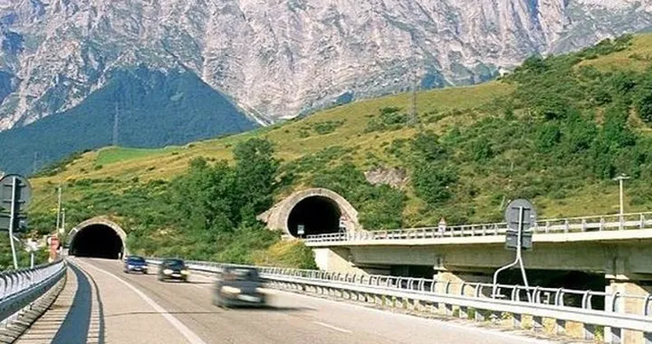Traforo del Gran Sasso: rischio chiusura dal 19 maggio
