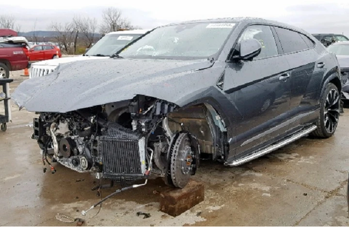 Lamborghini Urus: dopo l’incidente, è in vendita