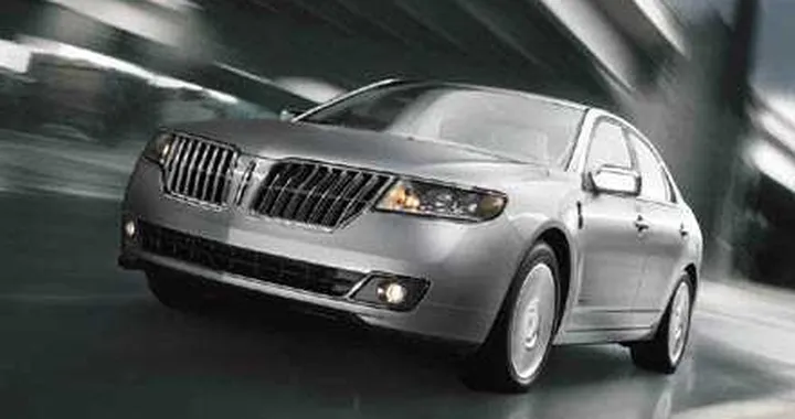 A New York la Lincoln Mkz Hybrid