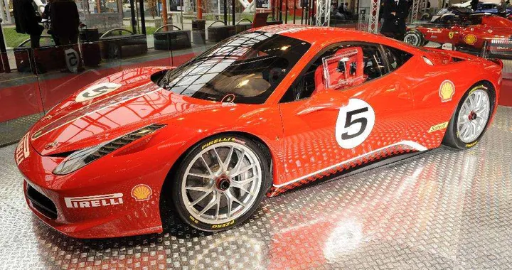 Motor Show 2010: Ferrari 458 Challenge