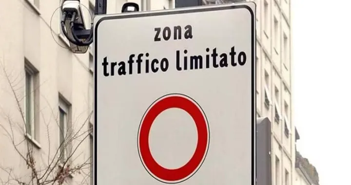 ZTL Quadrilatero: nuove regole per il traffico nel cuore della moda milanese, chi sbaglia paga