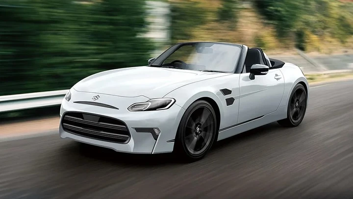 Suzuki lancia la sfida alla Mazda MX-5 con un'audace roadster