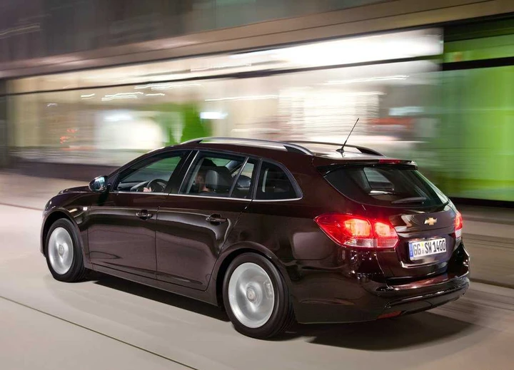 Chevrolet Cruze Station Wagon: prezzi da 18.050 euro