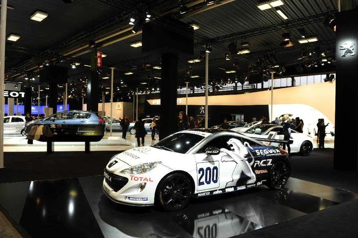 Il Leone di Peugeot ruggisce al Motor Show 2010