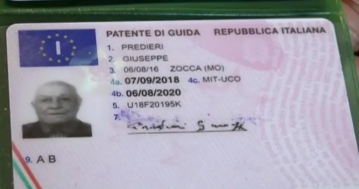 Rinnovo patente: “nonno Peppino” guida a 102 anni