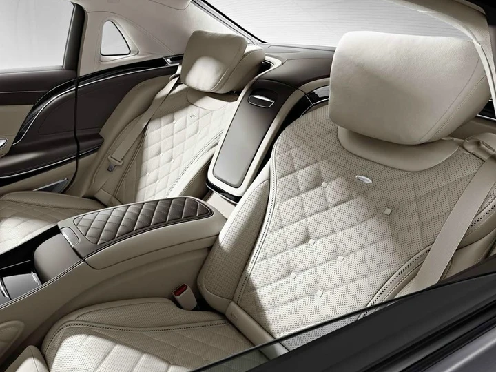 Mercedes Maybach S600: teaser ufficiali