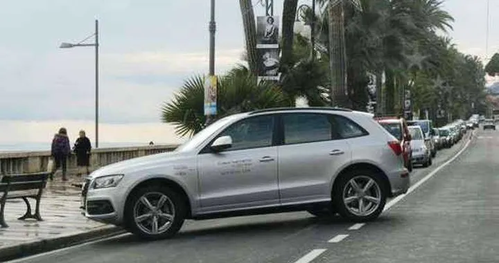 Tassisti di Sanremo contro le courtesy car