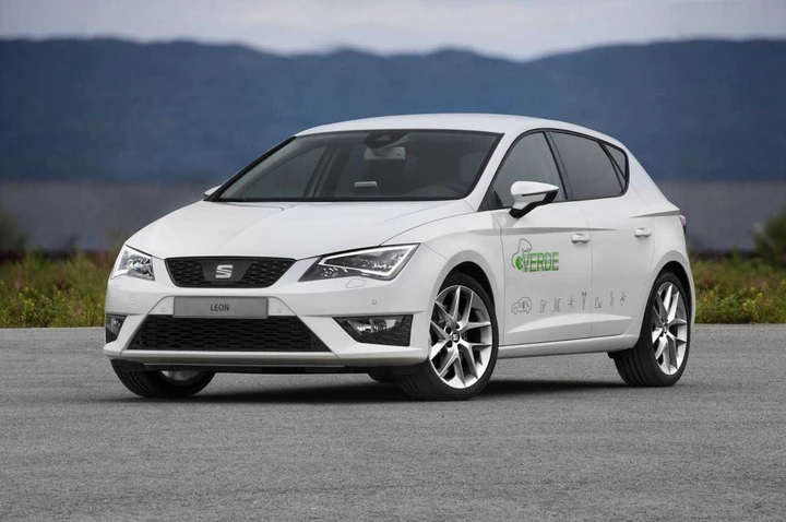 Seat Leon Verde: le prime immagini ufficiali