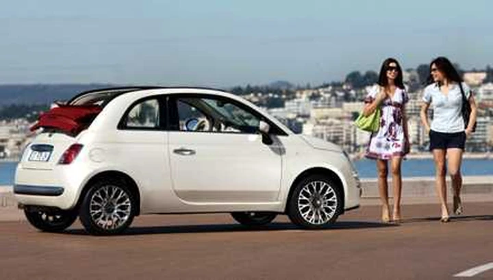 La 500C si dà alla dolce vita