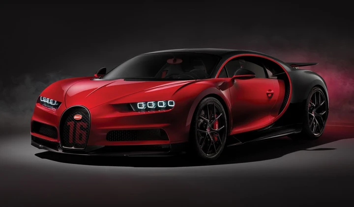 Bugatti Chiron Sport: immagini ufficiali
