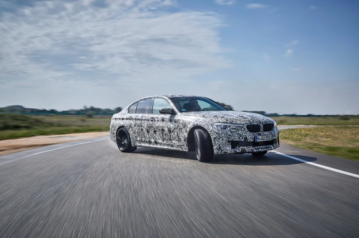Bmw M5 MY 2017: prime immagini ufficiali