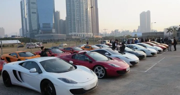 McLaren MP4 12C: presto fuori produzione