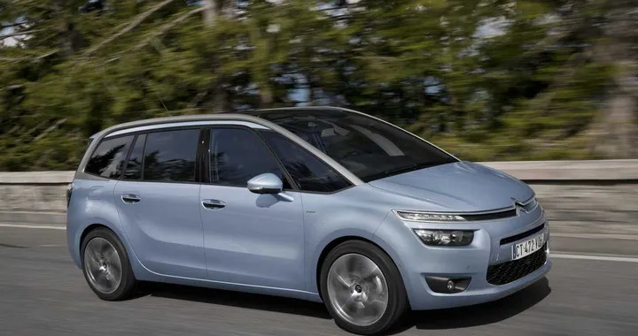 Citroen Grand C4 Picasso 2.0 BlueHDI, primo contatto