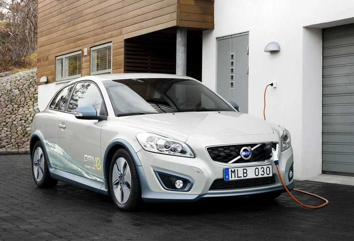 Volvo e Siemens insieme per l'auto elettrica