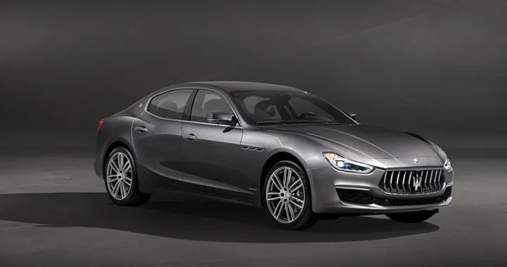 Maserati Ghibli GranLusso: le prime immagini ufficiali