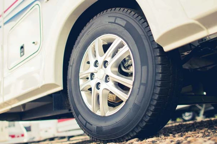 Pressione gomme camper: una guida per viaggiare in sicurezza