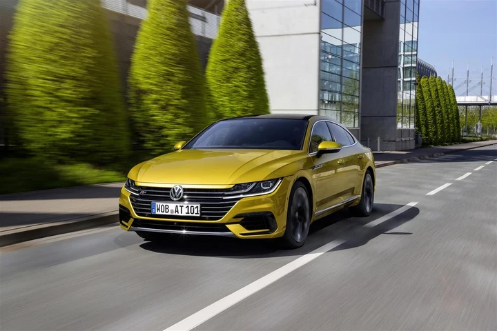 Volkswagen Arteon: primo contatto e prezzi per l’Italia